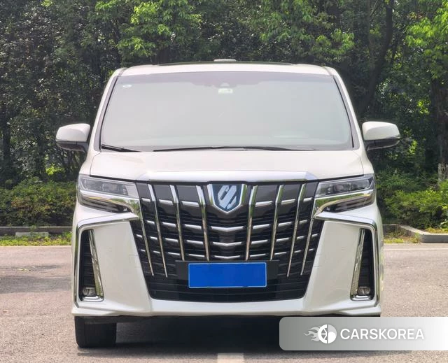 Toyota Alphard 2021 Белый из Китая, фото 4