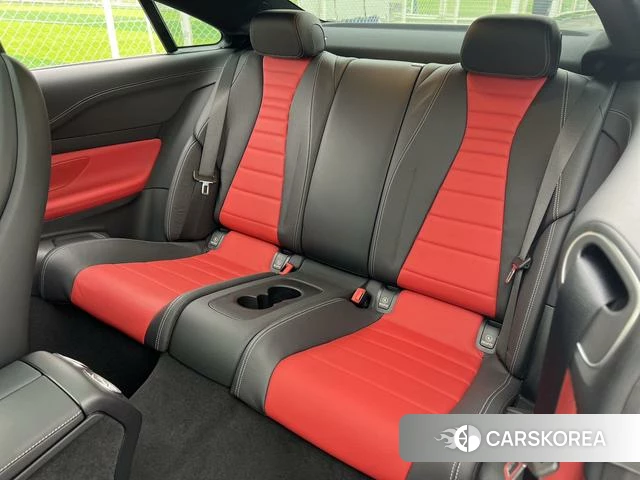Mercedes-Benz E-Class 2021 Белый из Китая, фото 4