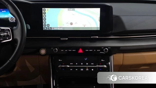 Kia Carnival 4th generation 2023 Белый из Кореи, фото 4