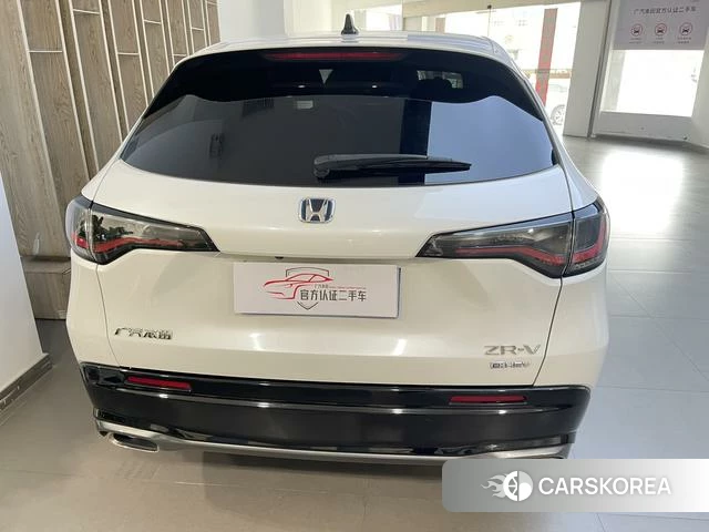Honda ZR-V 2024 Белый из Китая, фото 4