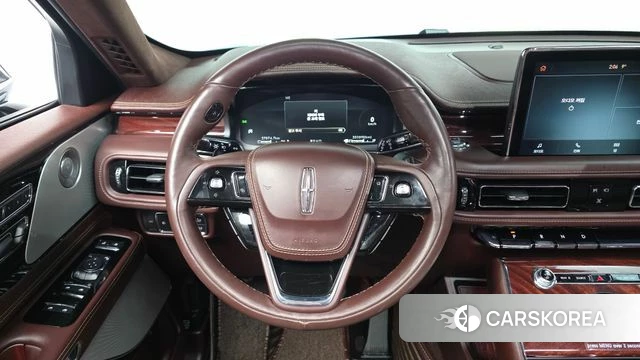 Lincoln Aviator 2nd generation 2022 Черный из Кореи, фото 4