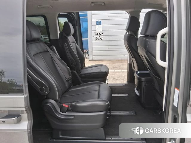 Hyundai Staria 2022 Песочный из Кореи, фото 4