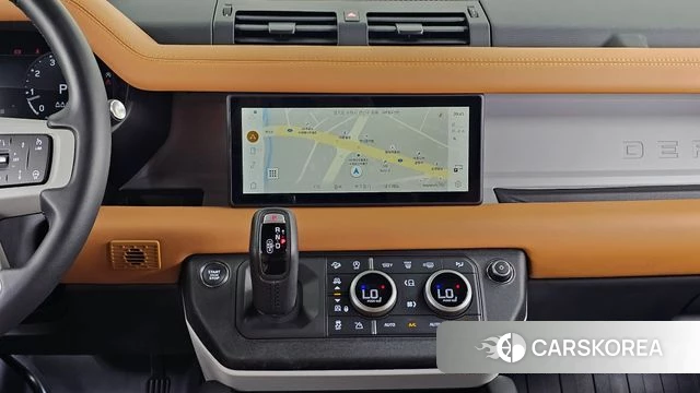 Land Rover Defender (L663) 2024 Белый из Кореи, фото 4