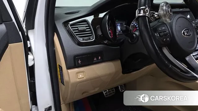 Kia The New Carnival 2019 Белый из Кореи, фото 4