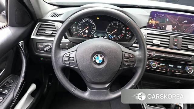 BMW 3 Series (F30) 2018 Белый из Кореи, фото 4