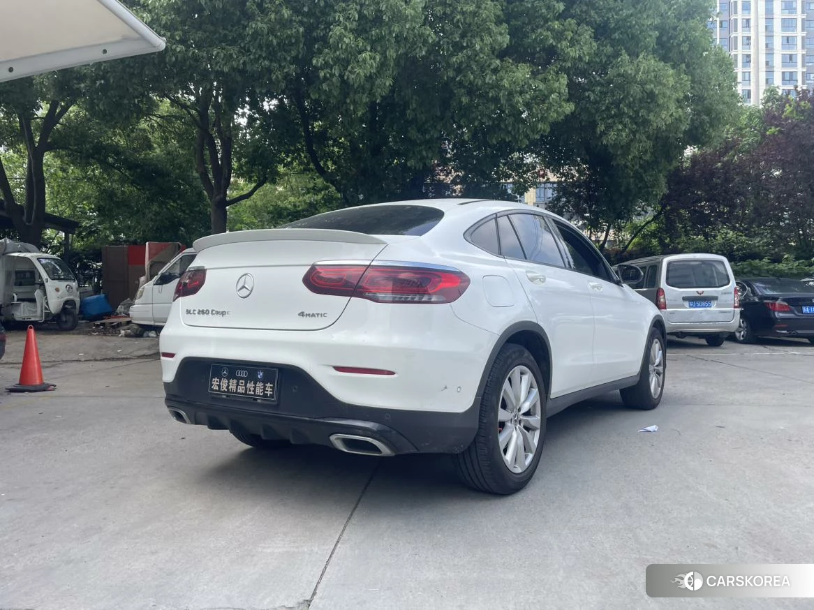 Mercedes-Benz GLC 2021 Белый из Китая, фото 4