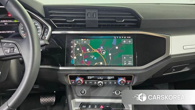 Audi Q3 (F3) 2025 Черный из Кореи, фото 4