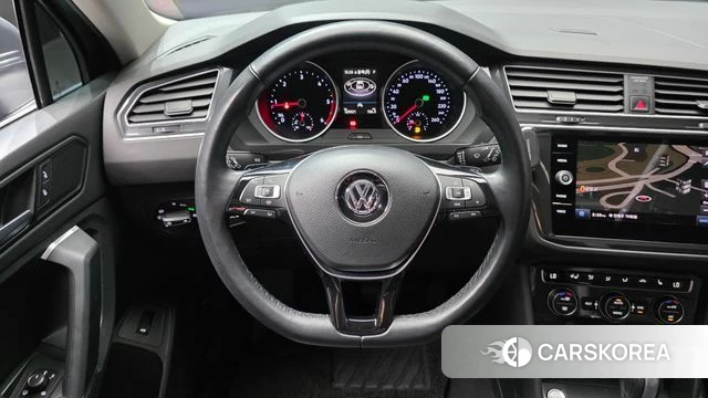 Volkswagen Tiguan second Generation 2019 Серый из Кореи, фото 4