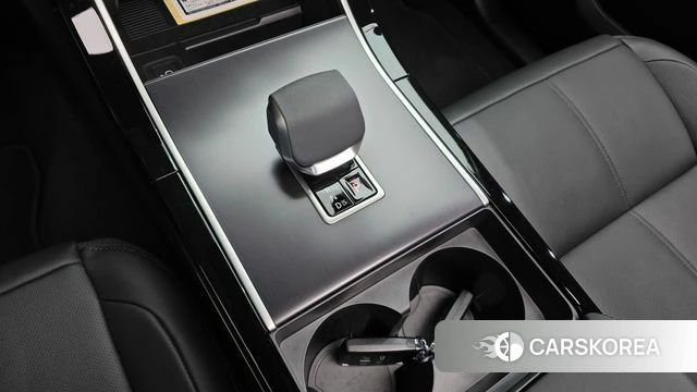 Land Rover Range Rover Velar 2025 Серебристо-серый из Кореи, фото 4