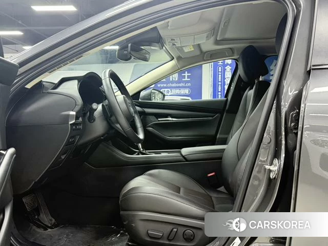 Mazda 3 2021 Темно-серый из Китая, фото 4
