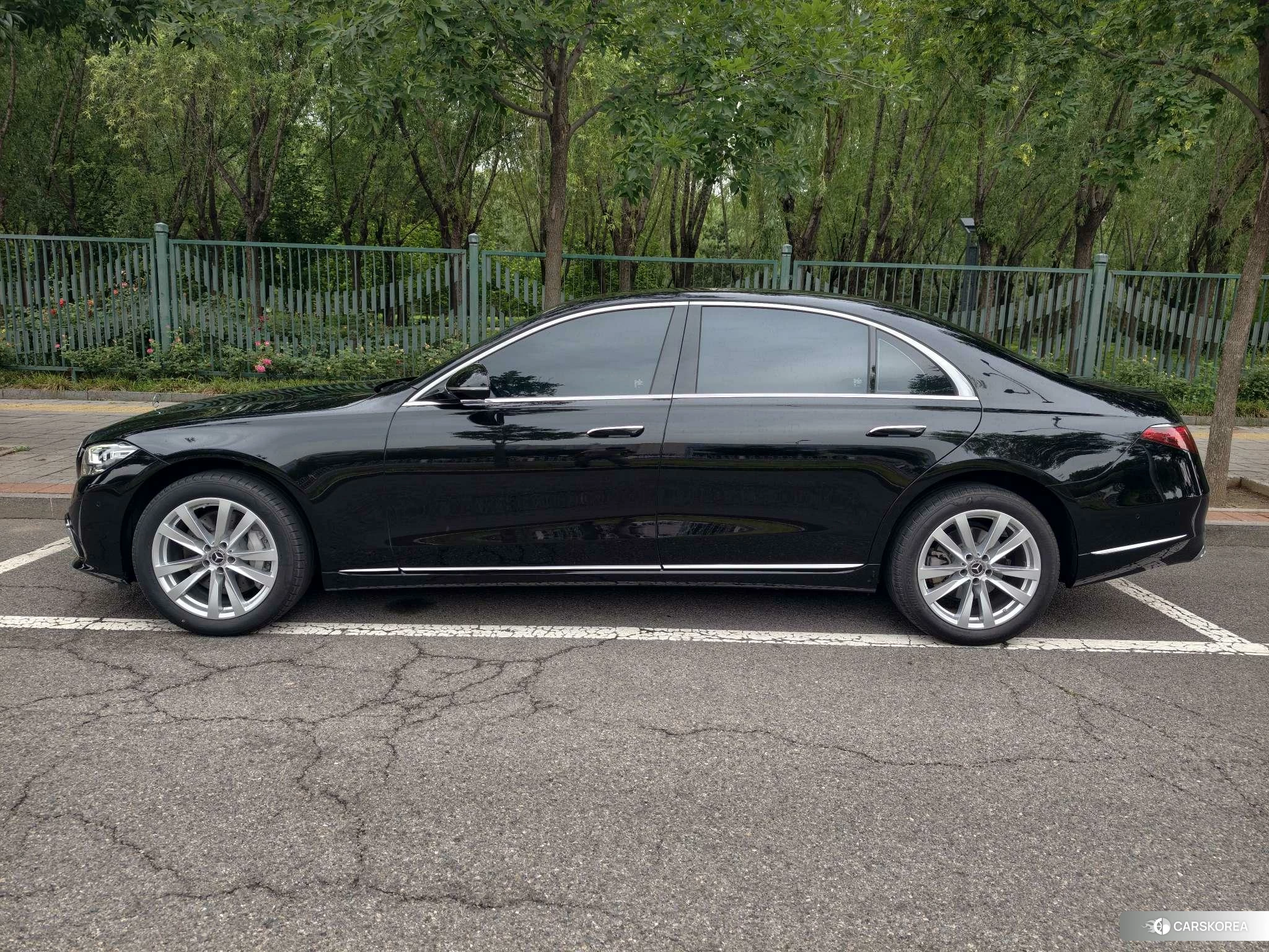 Mercedes-Benz S-Class 2024 Черный из Китая, фото 4