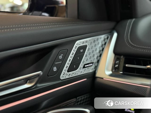 BMW X1 (U11) 2023 Серебристо-серый из Кореи, фото 4