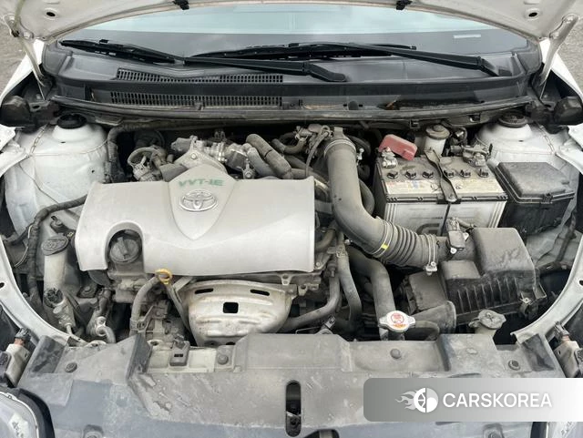 Toyota Yaris L 2021 Белый из Китая, фото 4