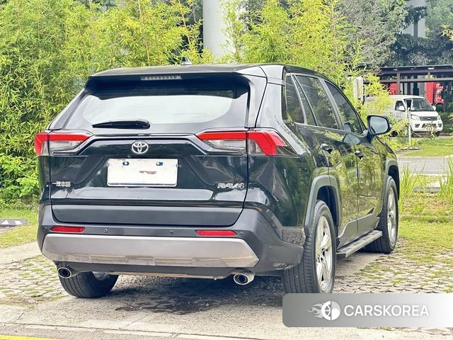 Toyota RAV4 2021 Черный из Китая, фото 4