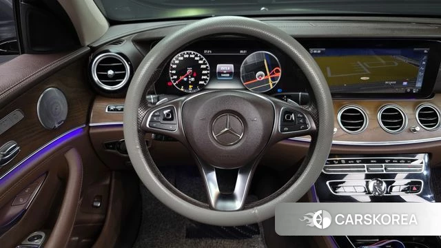 Mercedes-Benz E-Class W213 2018 Серый из Кореи, фото 4
