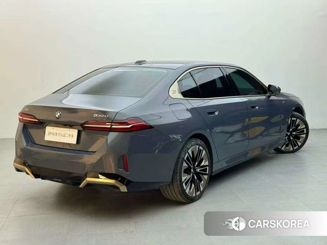 BMW 5 series 2024 Темно-серый из Китая, фото 4
