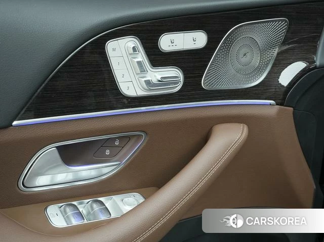 Mercedes-Benz GLE 2024 Черный из Китая, фото 4
