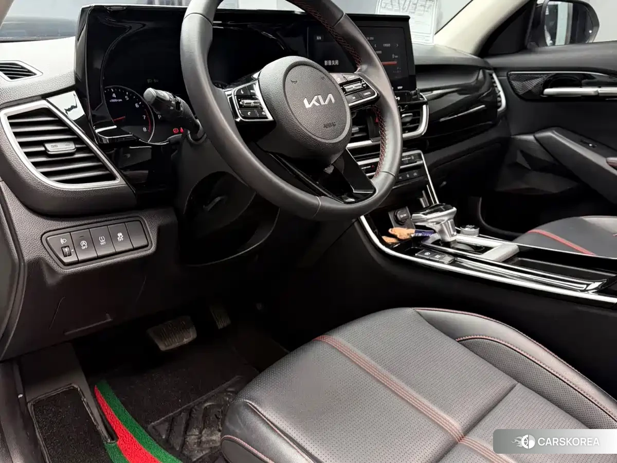 Kia KX3 2022 Белый из Китая, фото 4
