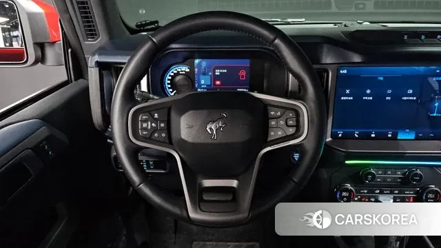 Ford Bronco 6th Generation 2023 Красный из Кореи, фото 4
