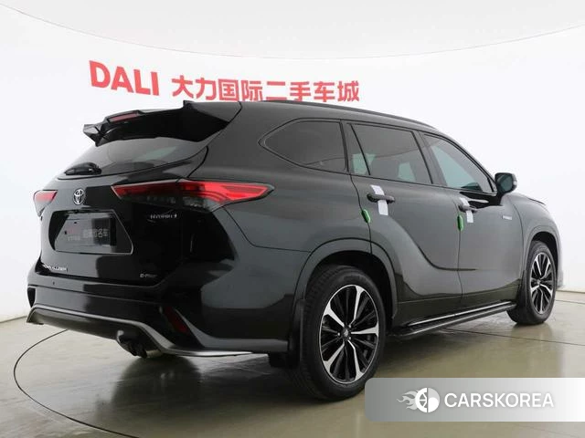 Toyota Crown 2021 Черный из Китая, фото 4