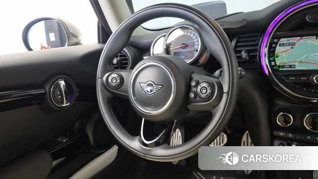 Mini Cooper 2019 Жемчужный цвет из Кореи, фото 4