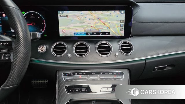 Mercedes-Benz E-Class W213 2022 Белый из Кореи, фото 4
