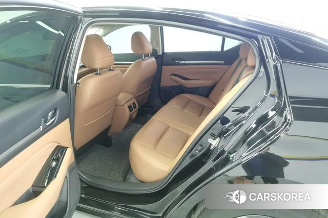 Nissan Altima 2023 Черный из Китая, фото 4