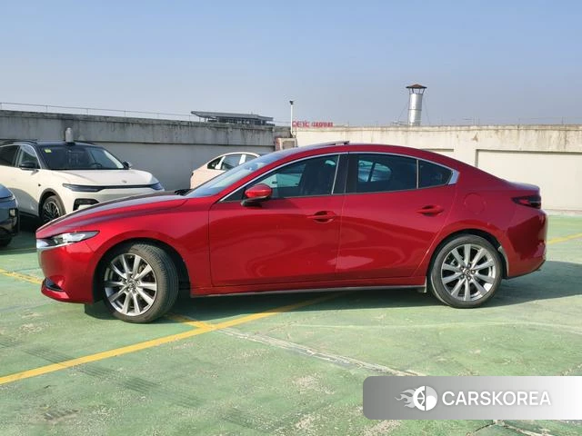 Mazda 3 2021 Красный из Китая, фото 4