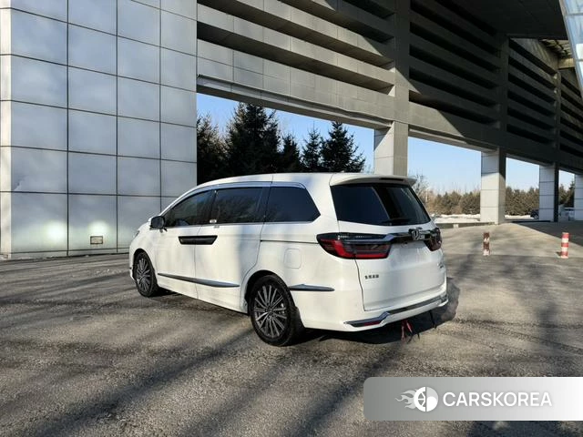 Honda Elysion 2022 Белый из Китая, фото 4