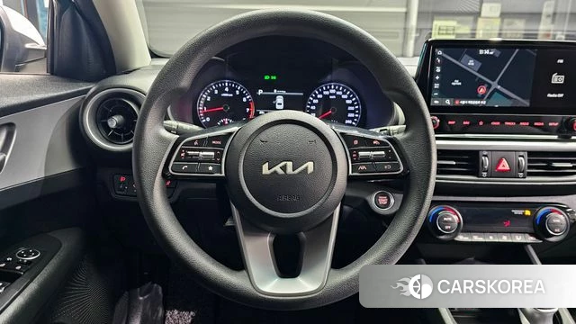 Kia The New K3 2nd generation 2021 Белый из Кореи, фото 4
