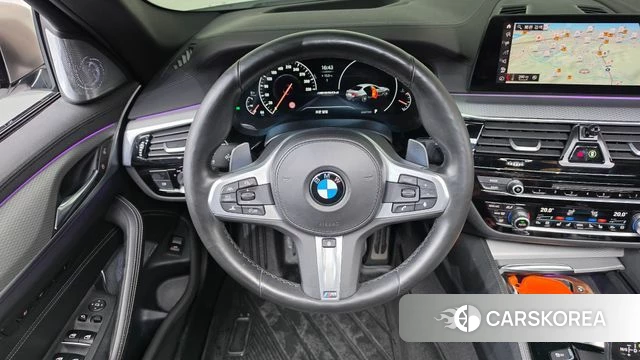 BMW 5 Series (G30) 2019 Белый из Кореи, фото 4