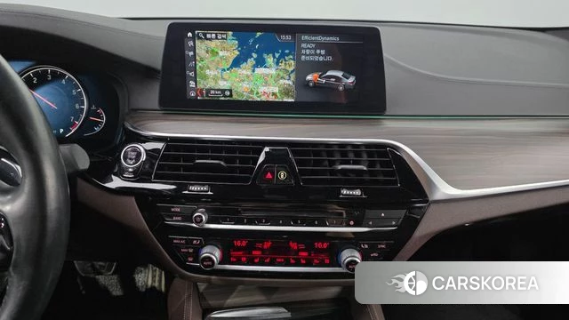 BMW 5 Series (G30) 2018 Черный из Кореи, фото 4
