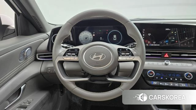 Hyundai The New Avante (CN7) 2023 Белый из Кореи, фото 4