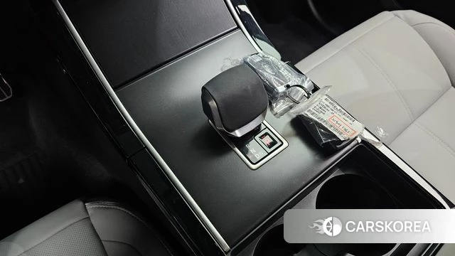 Land Rover Range Rover Velar 2026 Белый из Кореи, фото 4