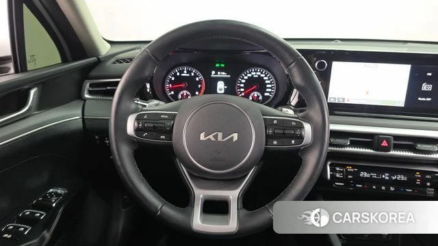 Kia K5 3rd generation 2023 Белый из Кореи, фото 4