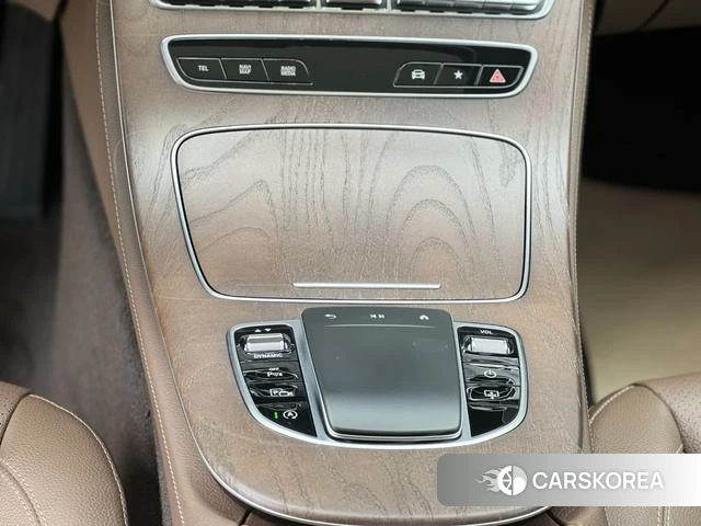 Mercedes-Benz E-Class 2021 Черный из Китая, фото 4