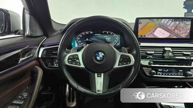 BMW 5 Series (G30) 2021 Черный из Кореи, фото 4