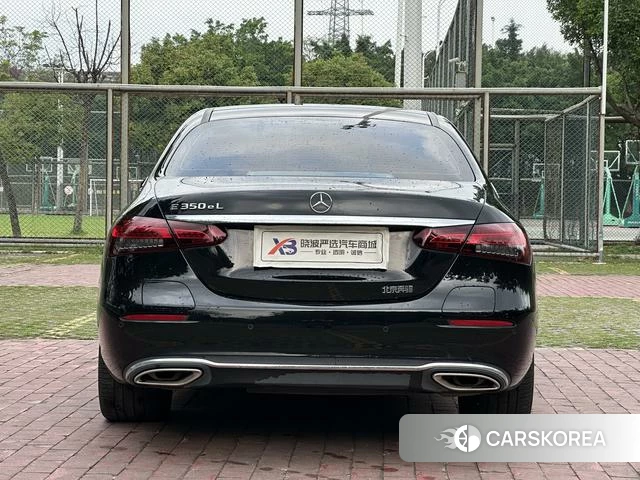 Mercedes-Benz E-Class 2023 Черный из Китая, фото 4