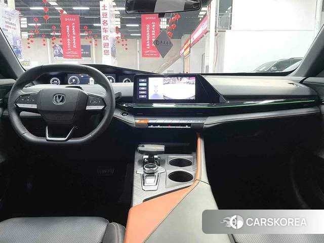 Chang'an UNI-V 2022 Белый из Китая, фото 4