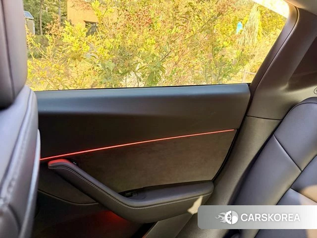 Tesla Model Y 2022 Белый из Кореи, фото 4