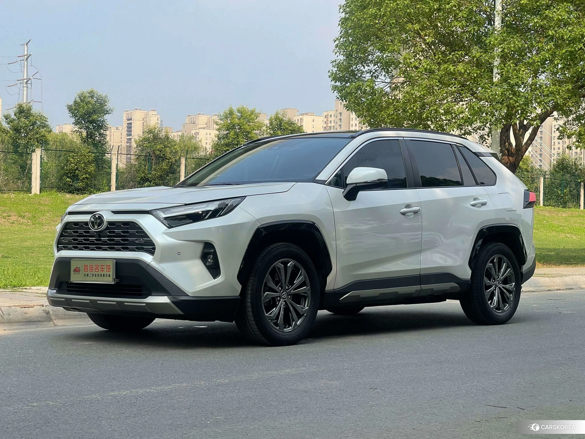 Toyota RAV4 2024 Белый из Китая, фото 4