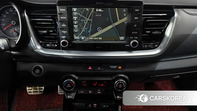 Kia Stonic 2018 Белый из Кореи, фото 4