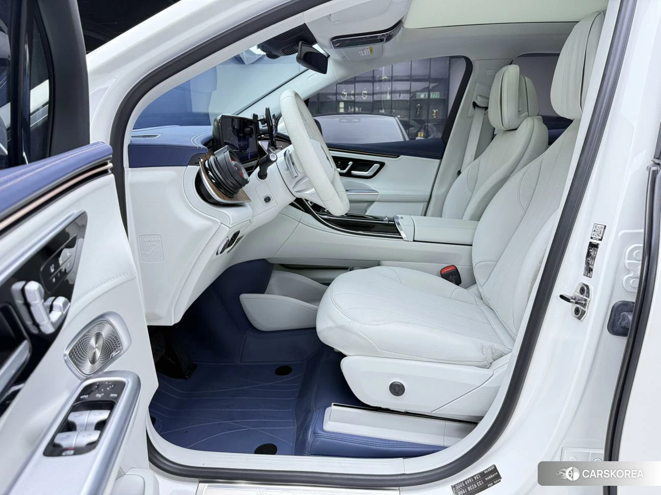 Mercedes-Benz EQE 2023 Белый из Китая, фото 4