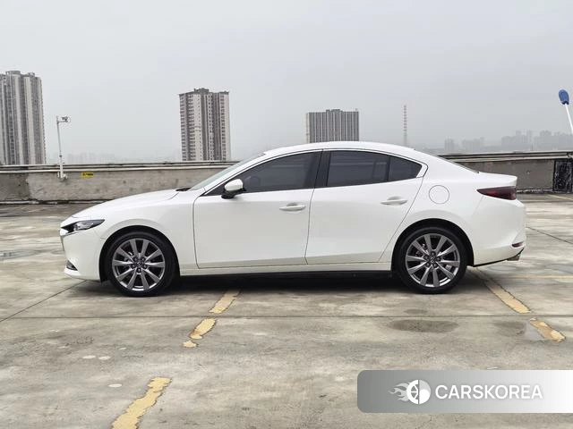 Mazda 3 2021 Белый из Китая, фото 4