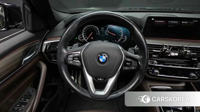 BMW 5 Series (G30) 2018 Черный из Кореи, фото 4
