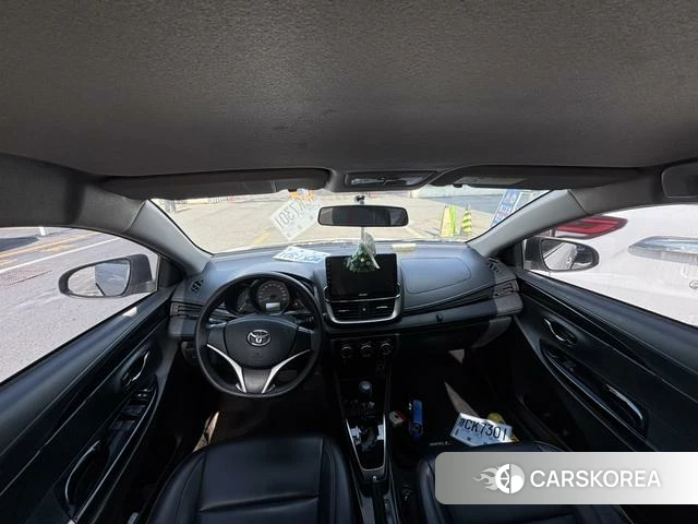 Toyota Yaris L 2021 Белый из Китая, фото 4