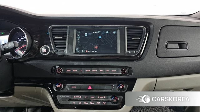 Kia The New Carnival 2018 Белый из Кореи, фото 4