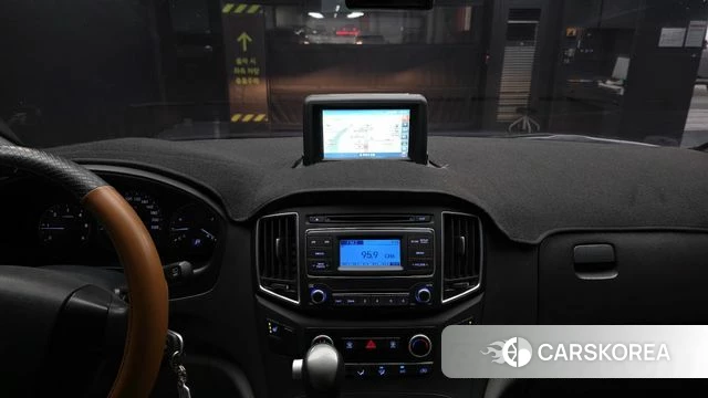 Hyundai Grand Starex 2018 Серебряный из Кореи, фото 4