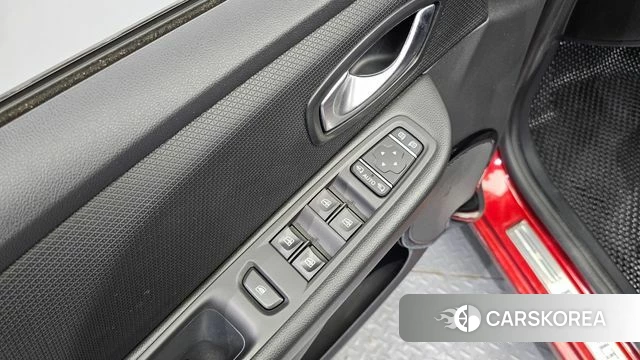 Renault Korea (Samsung) Clio 2018 Красный из Кореи, фото 4