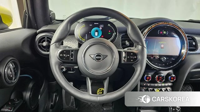 Mini Cooper Electric 2023 Серебряный из Кореи, фото 4
